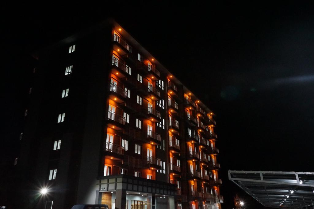 Tai-Shan Suites Ratchaburi Ngoại thất bức ảnh