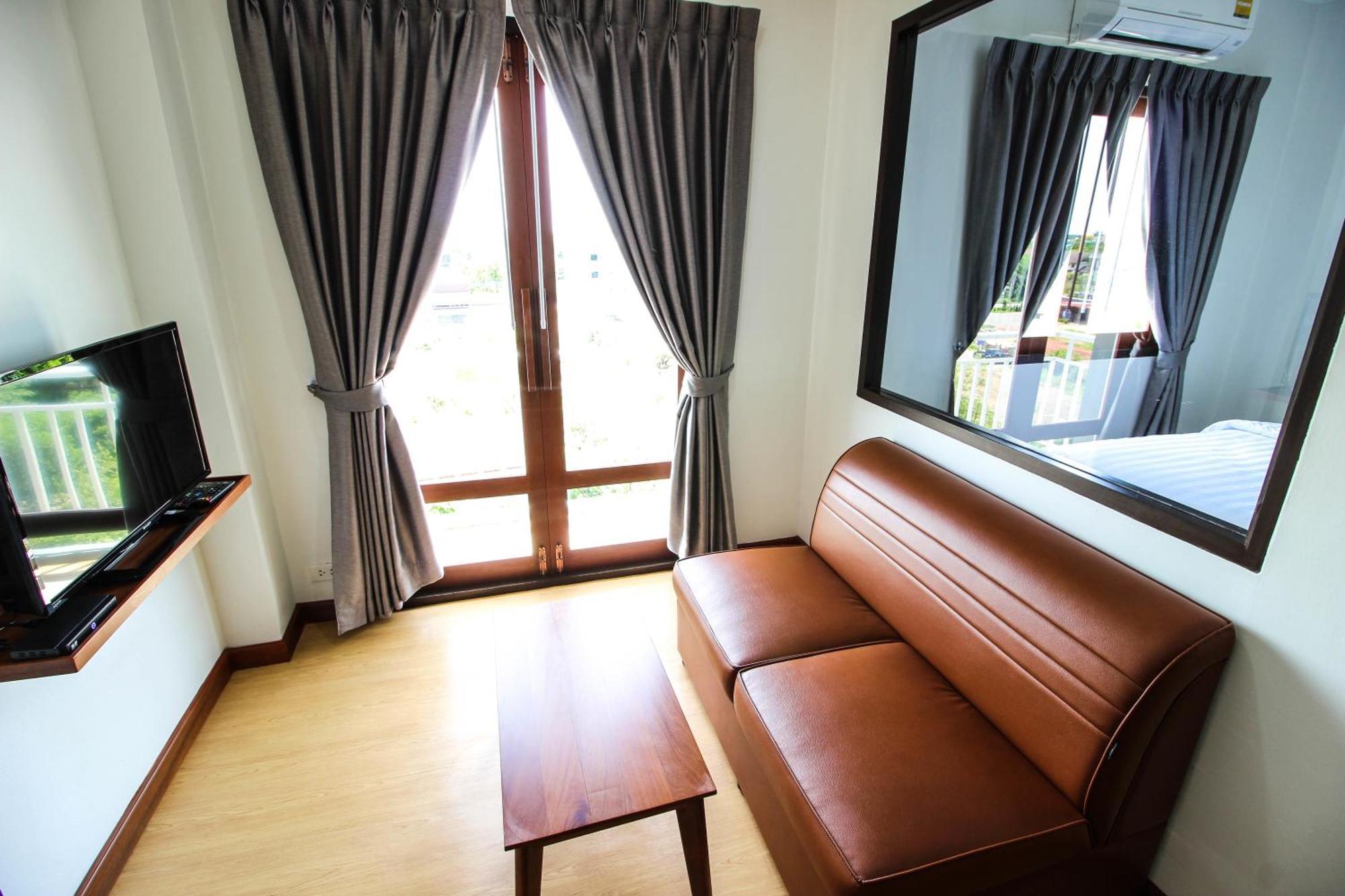 Tai-Shan Suites Ratchaburi Phòng bức ảnh