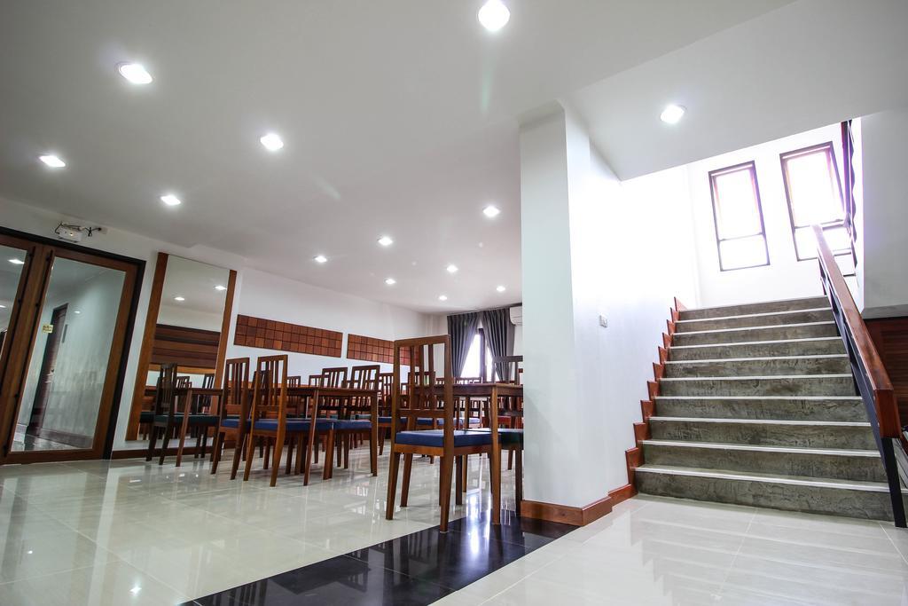 Tai-Shan Suites Ratchaburi Ngoại thất bức ảnh